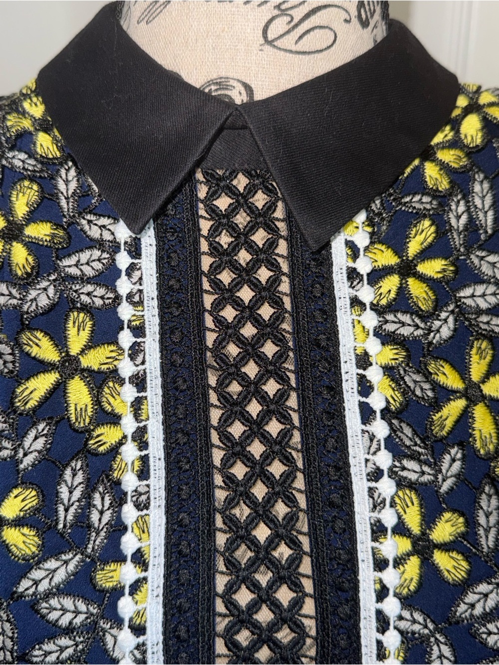 Self-Portrait Eleina Sculpted Daisy Guipure Lace Floral  Dress Yellow Navy US 8 - Picture 7 of 16